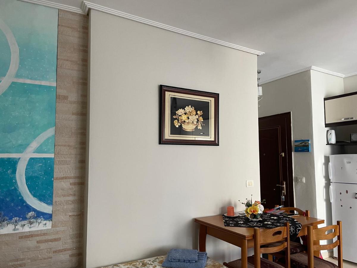 Niko Apartment